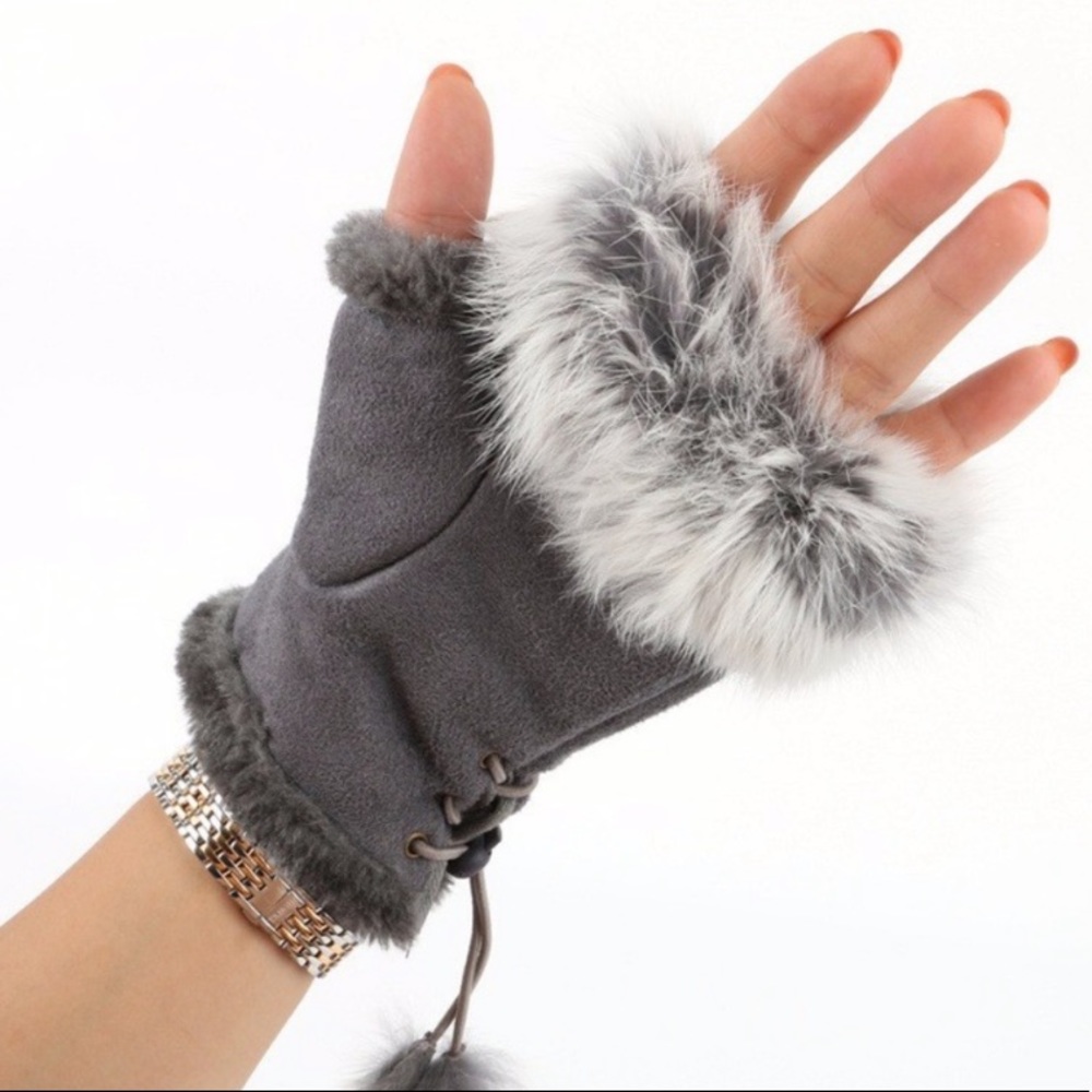 Fingerless Fur Trim Gloves - Picture 2 of 6